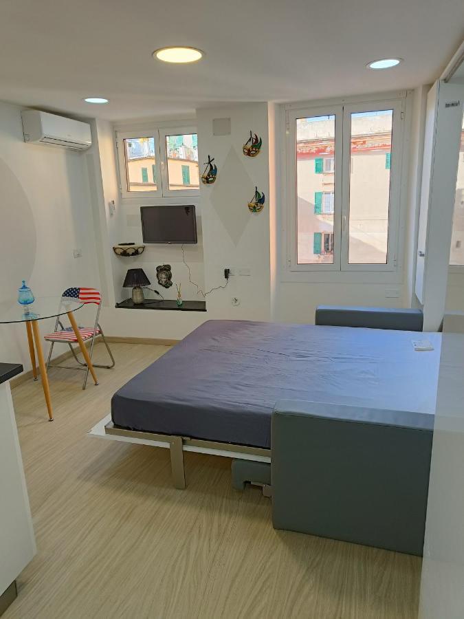 Le Maschere Di Palazzo Rosso. Apartment Genoa Luaran gambar