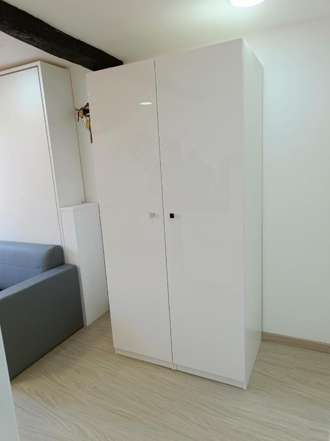 Le Maschere Di Palazzo Rosso. Apartment Genoa Luaran gambar